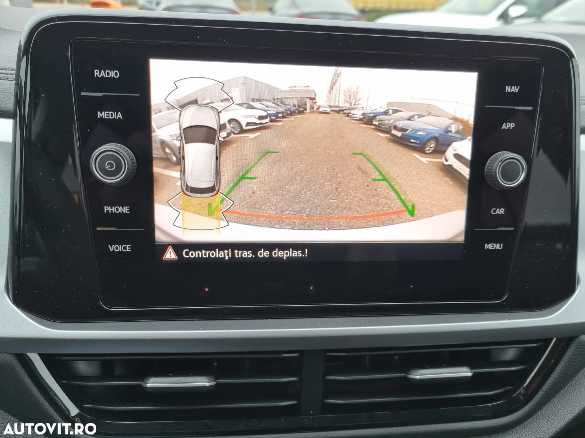 Volkswagen T-ROC 1.5 TSI DSG Advanced - 32
