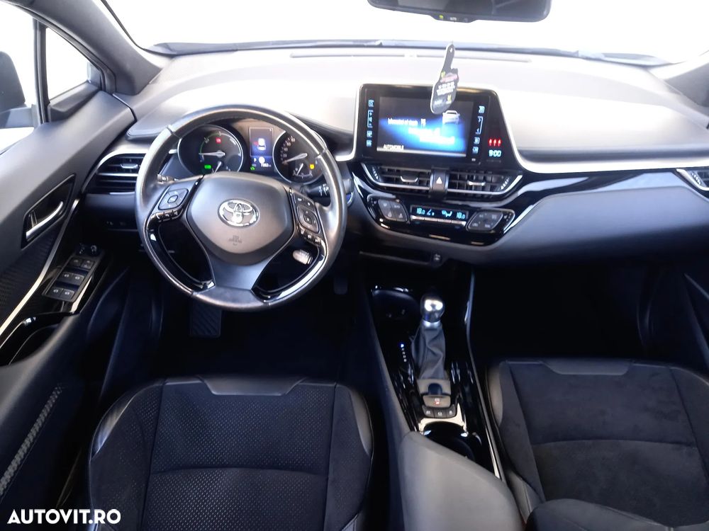 Toyota C-HR - 10