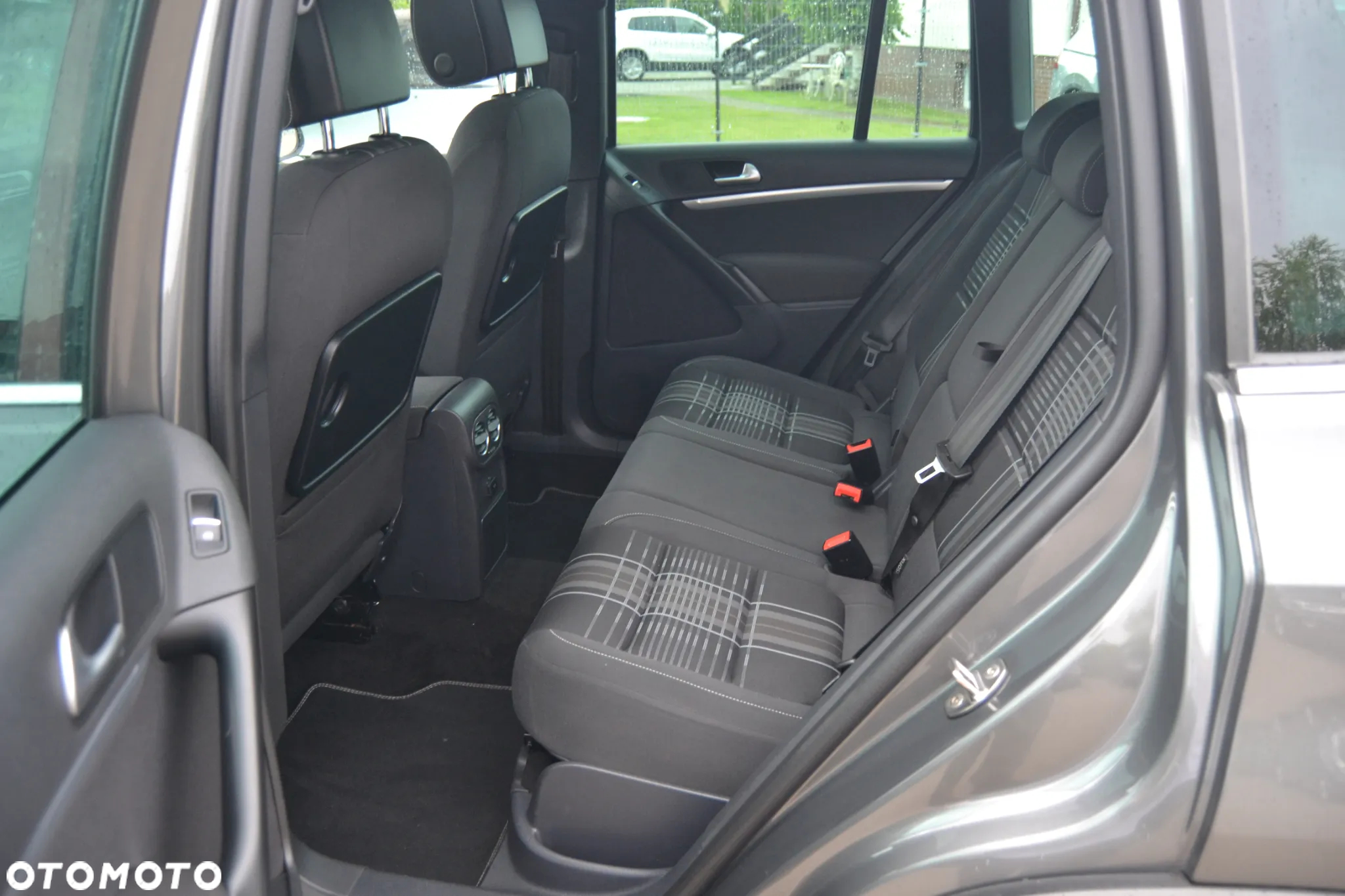 Volkswagen Tiguan 2.0 TDI SCR 4MOTION BlueMotion Technology DSG Lounge Sport & Style - 10