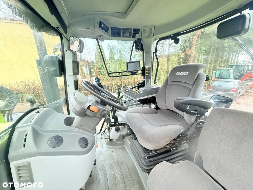 Claas Arion 620 - 11