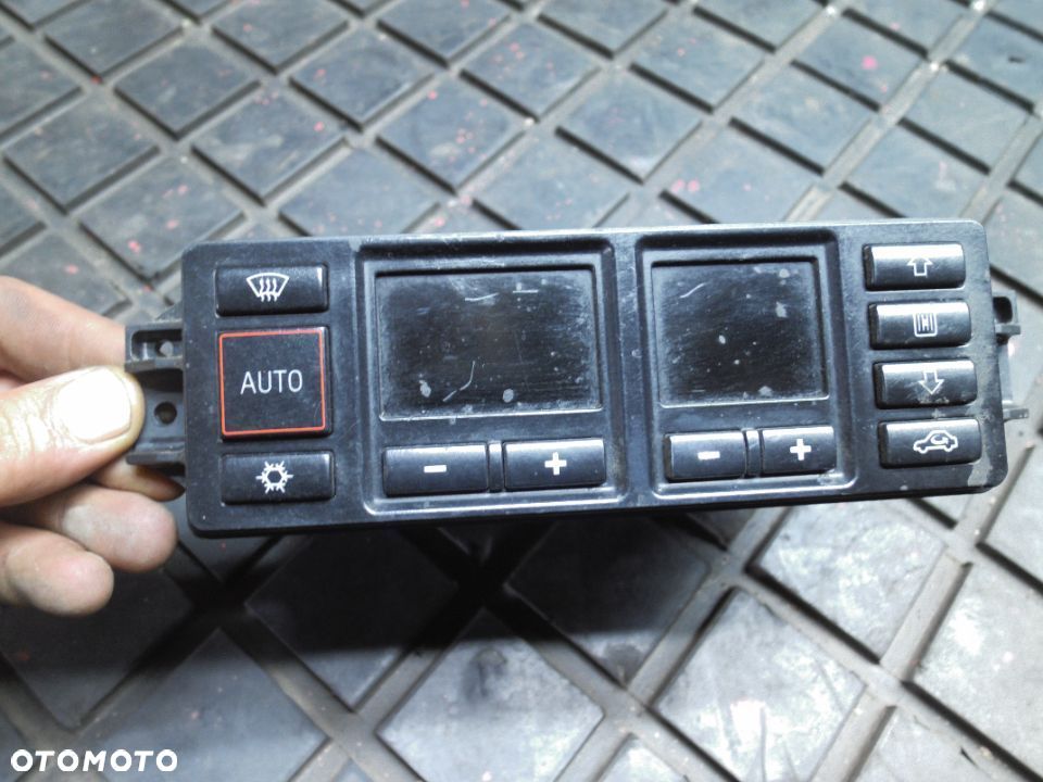 PANEL KLIMATYZACJI AUDI A3 8L 8L0820043B POSIADAM 4 SZT - 3