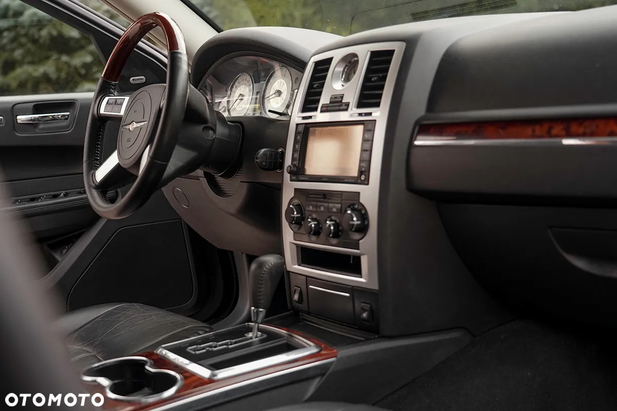 Chrysler 300C 3.0 V6 CRD - 19