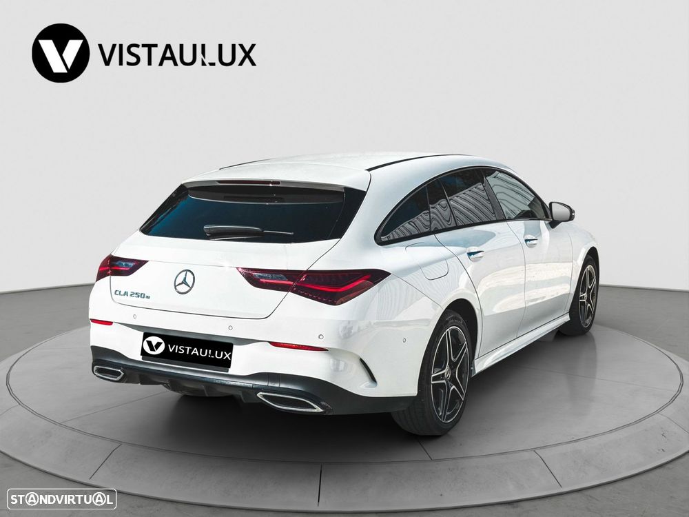 Mercedes-Benz CLA 250 e Shooting Brake AMG Line - 4