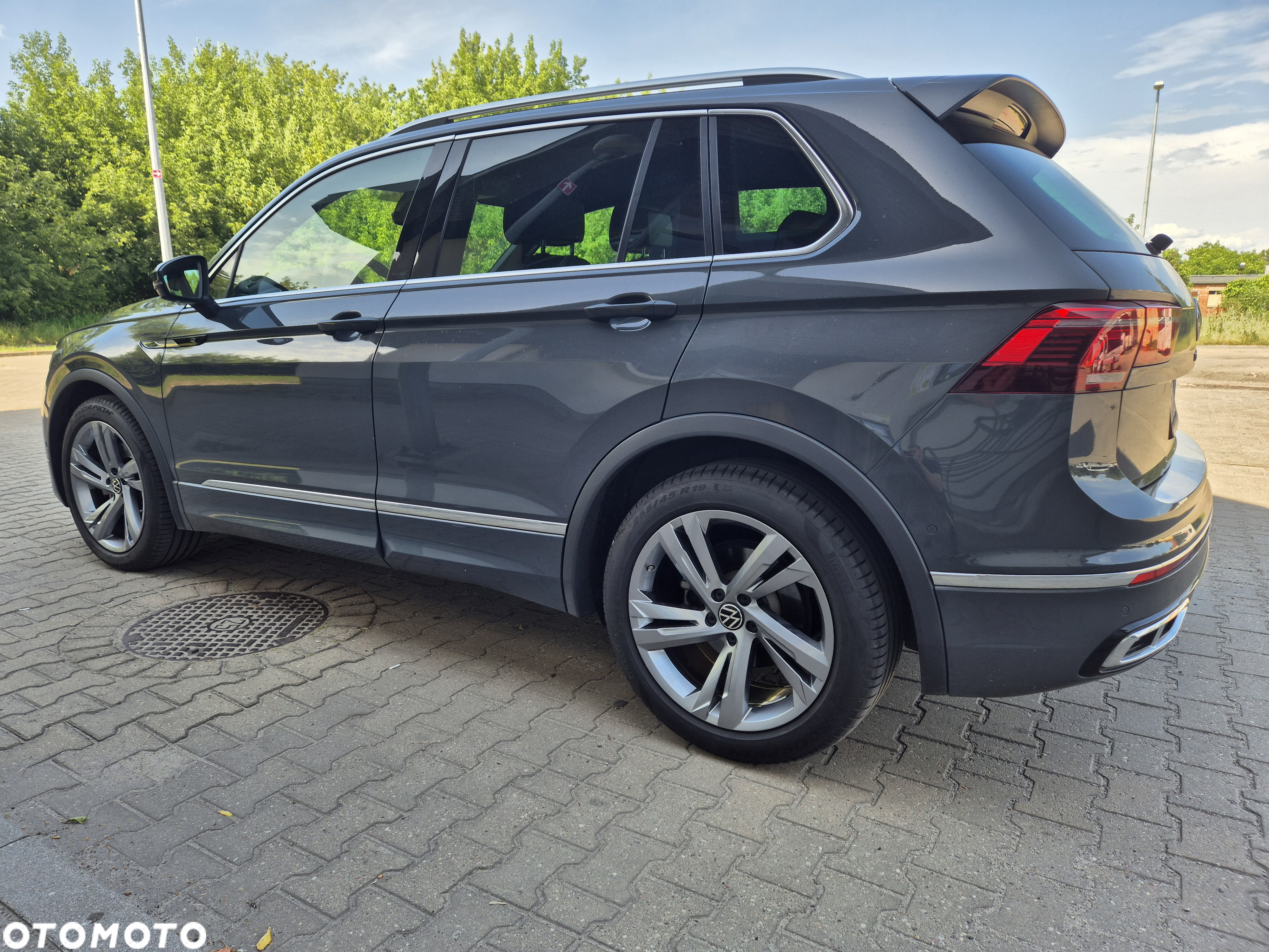 Volkswagen Tiguan 2.0 TDI SCR 4Mot R-Line DSG - 2