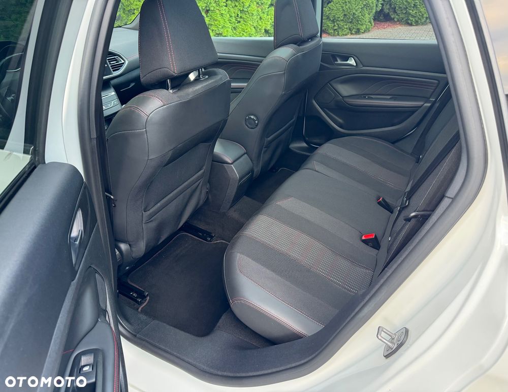 Peugeot 308 BlueHDi 130 Stop & Start GT - 38
