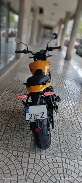 Royal Enfield Model G GUERRILLA 450 - 14
