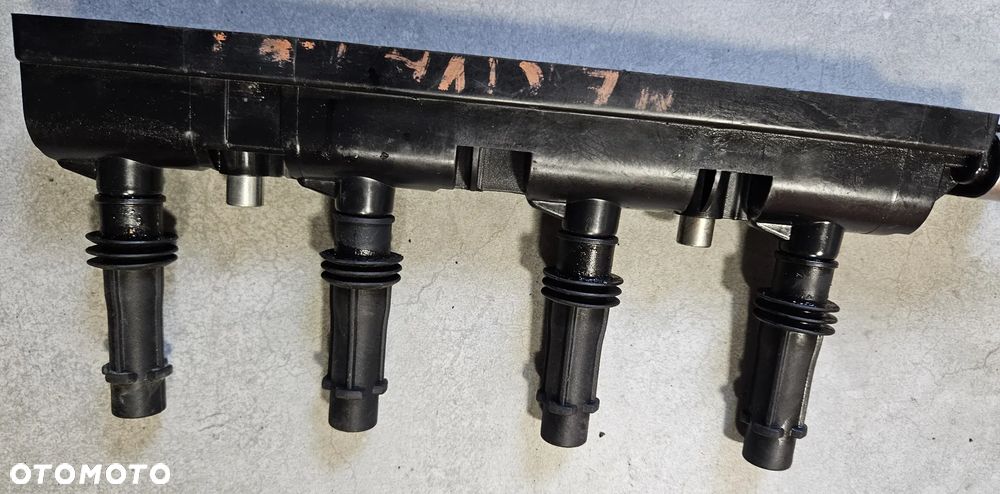 Opel Astra J 4 Corsa D Meriva B 1.4 16V T Turbo cewka zapłonowa - 1