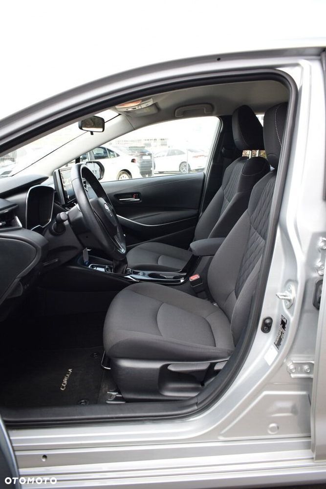 Toyota Corolla - 17