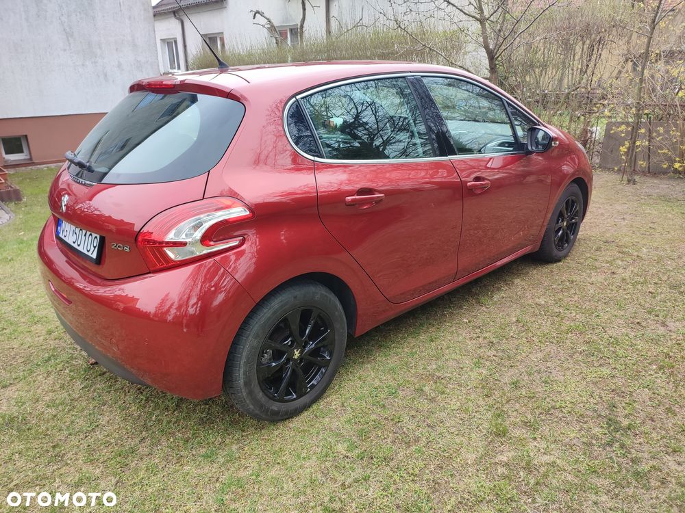 Peugeot 208 - 2