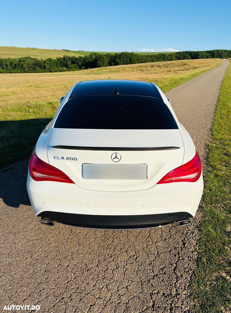 Mercedes-Benz CLA 200 Shooting Brake 7G-DCT AMG Line - 9