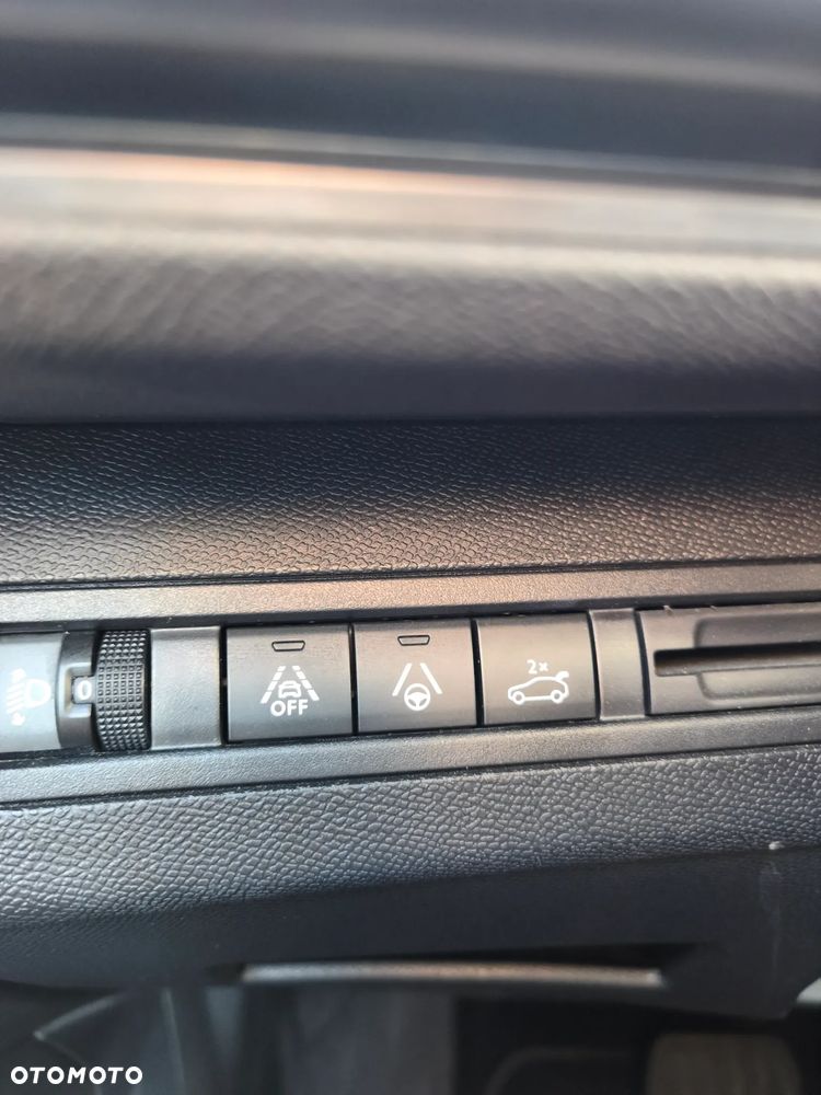 Peugeot 3008 - 23