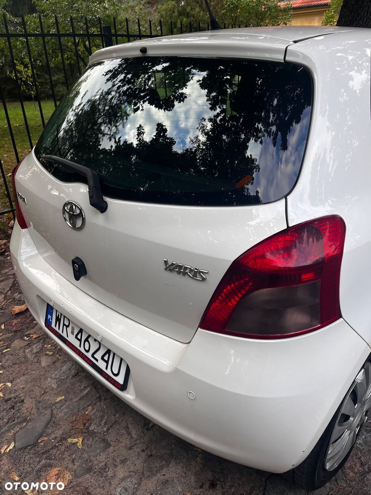 Toyota Yaris - 19