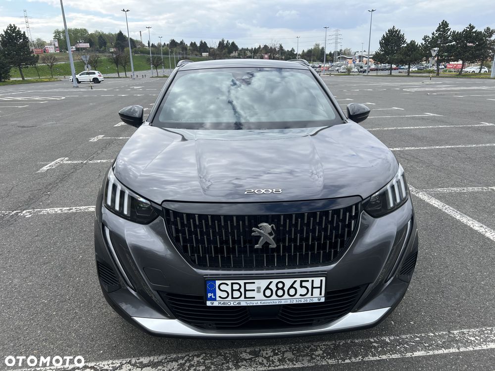 Peugeot 2008 PureTech 130 EAT8 GT Exclusive - 32