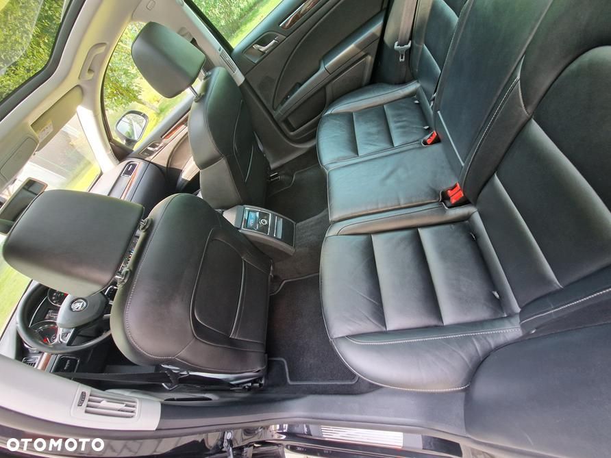 Skoda Superb 2.0 TDI Green tec 4x4 DSG Exclusive - 37