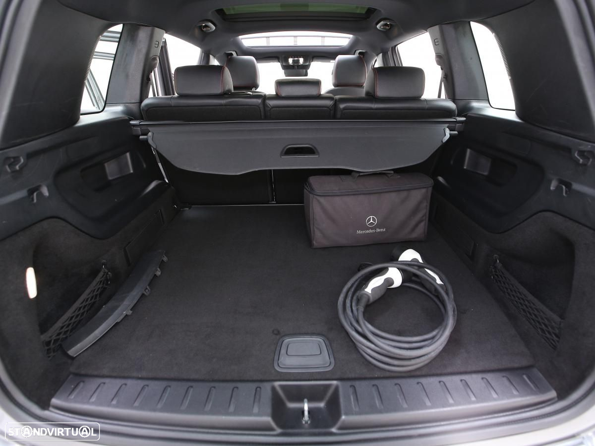 Mercedes-Benz EQB 300 4Matic AMG Line - 13