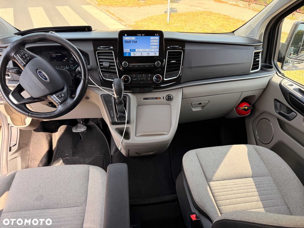 Ford Tourneo Custom - 7