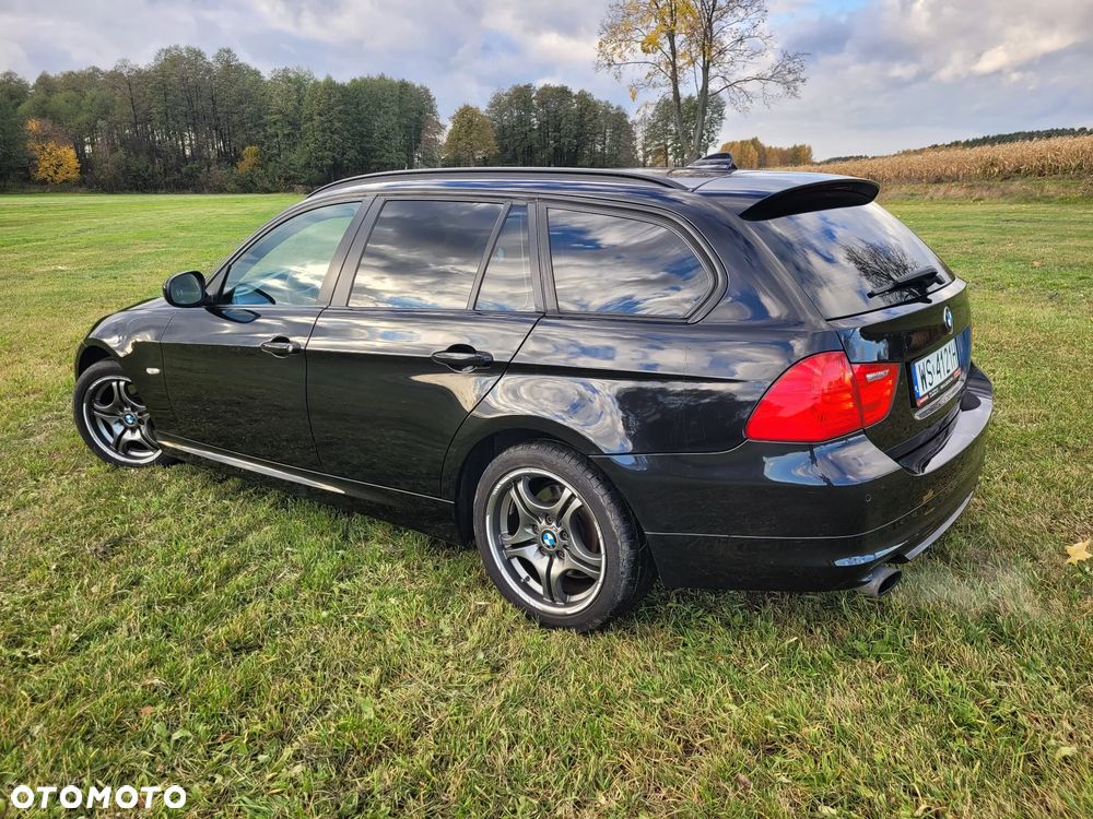 BMW Seria 3 320i - 7