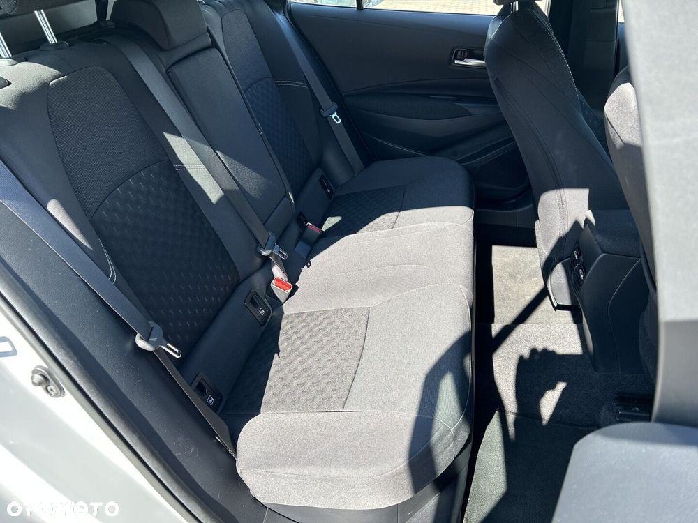 Toyota Corolla 1.8 Hybrid Comfort - 18