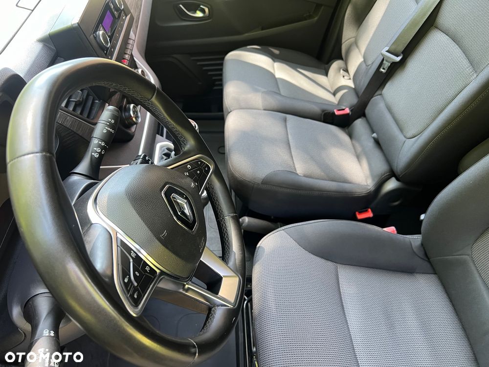 Renault Trafic - 14