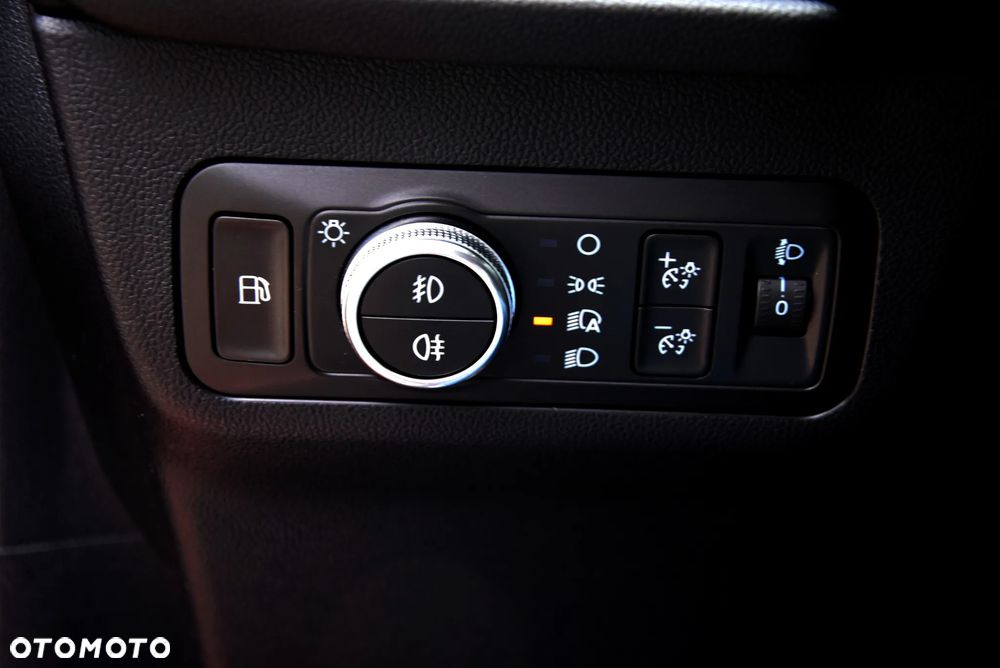 Ford Kuga 2.5P PHEV FWD ST-Line X - 24