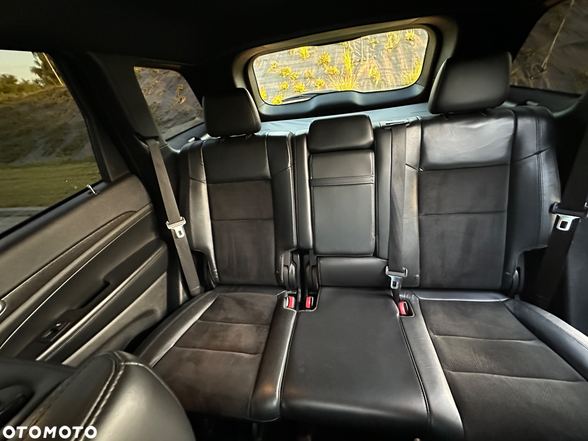 Jeep Grand Cherokee - 33