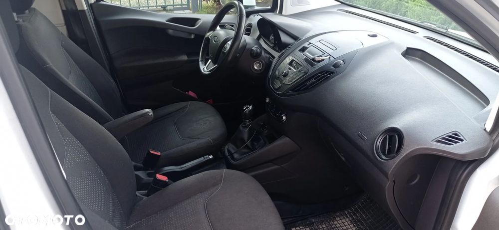 Ford TRANSIT COURIER - 19