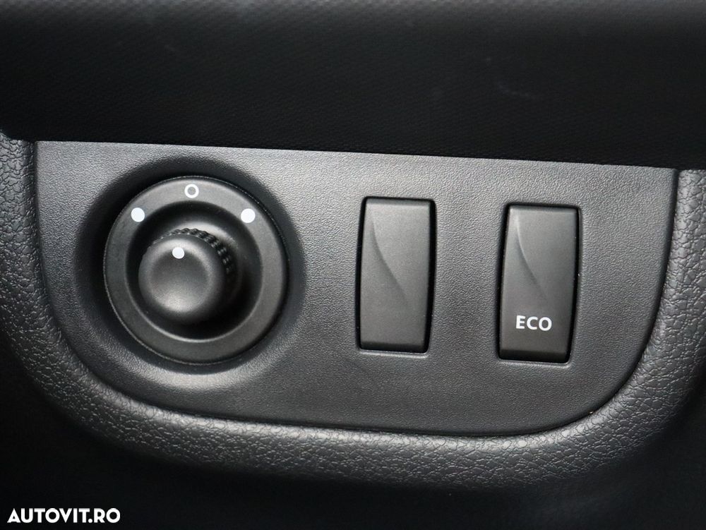 Dacia Logan 1.5 Blue dCi SL PLUS - 11