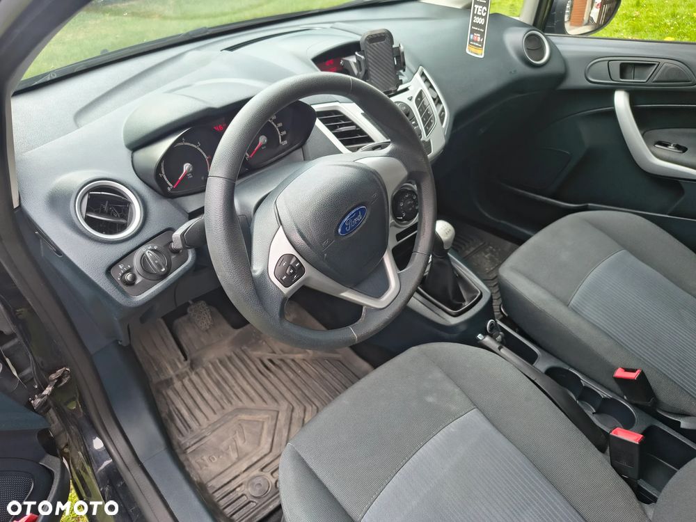 Ford Fiesta - 5