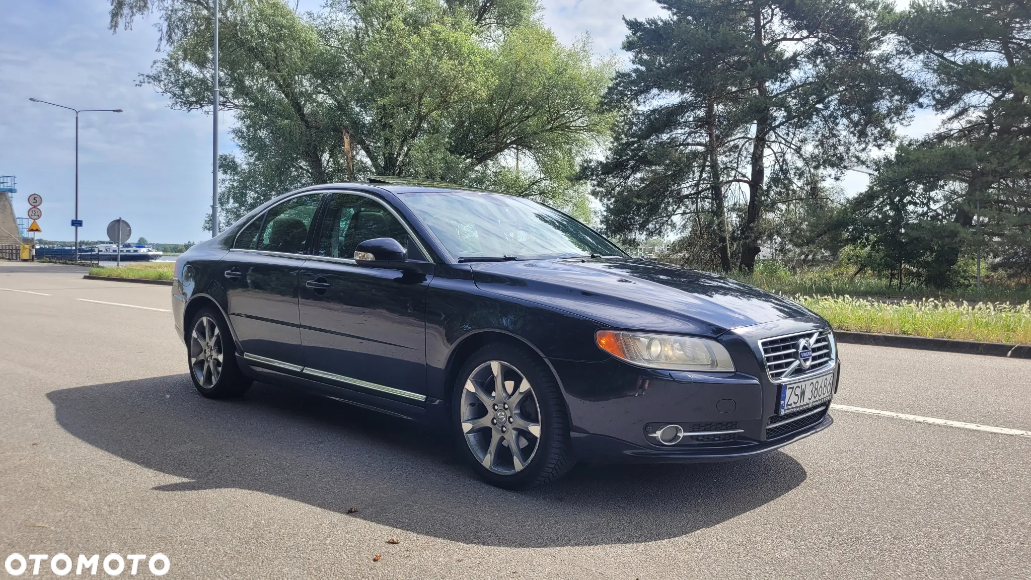 Volvo S80 2.5T R-Design - 2