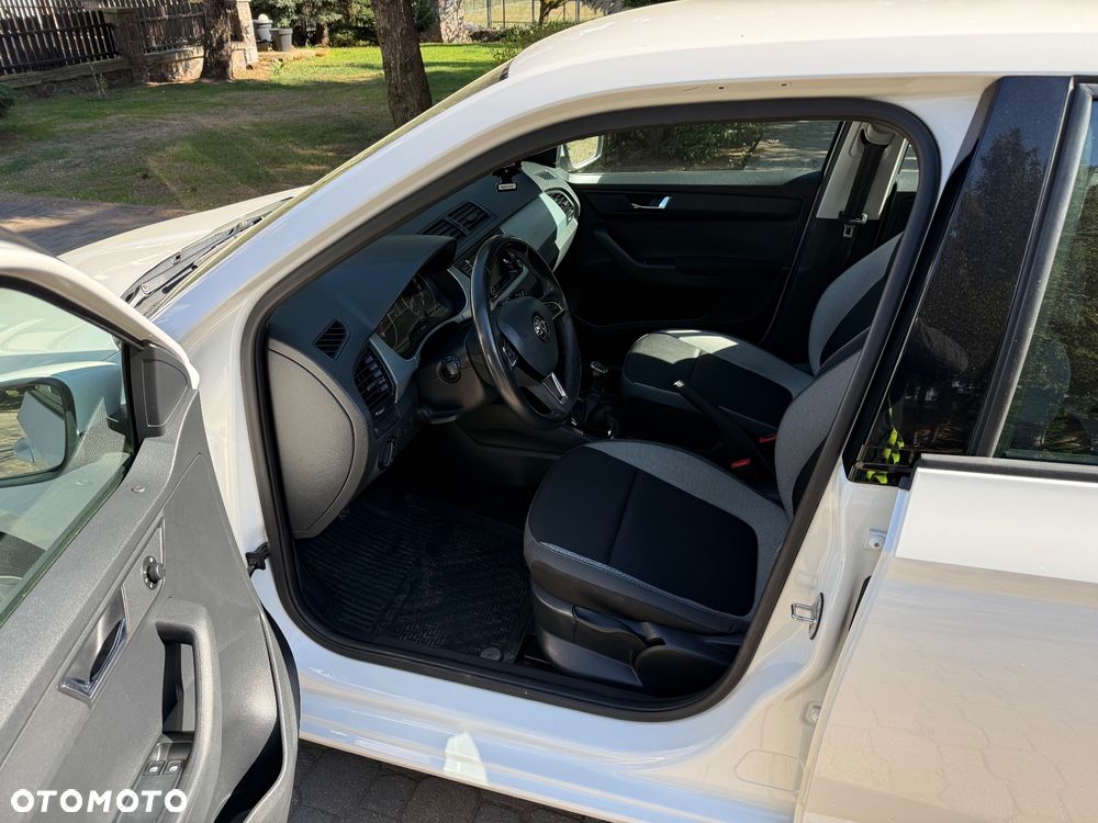 Skoda Fabia 1.0 TSI Drive - 8