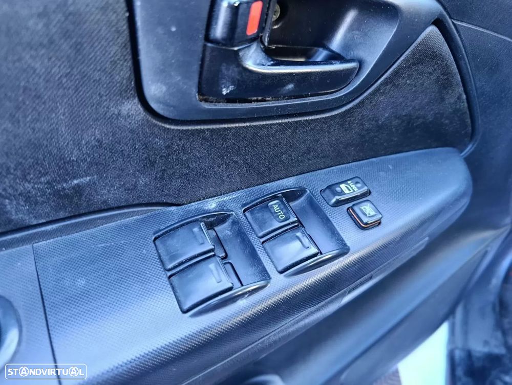Toyota Hilux 2.5 D-4D 4WD CD CM AC+PM - 4