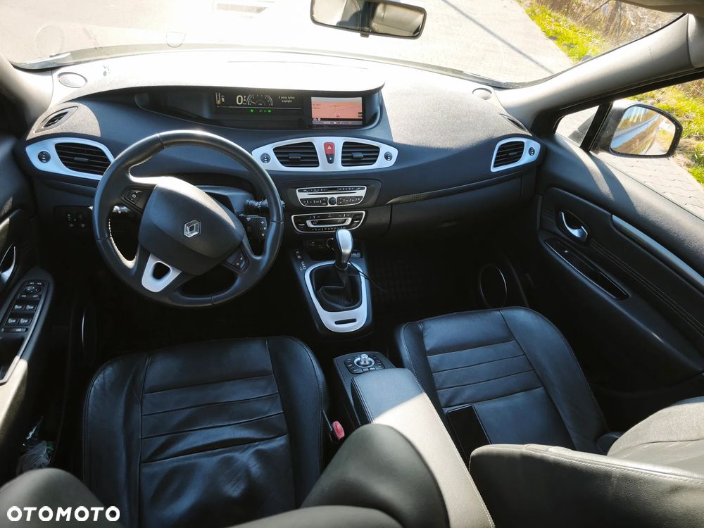 Renault Scenic - 8