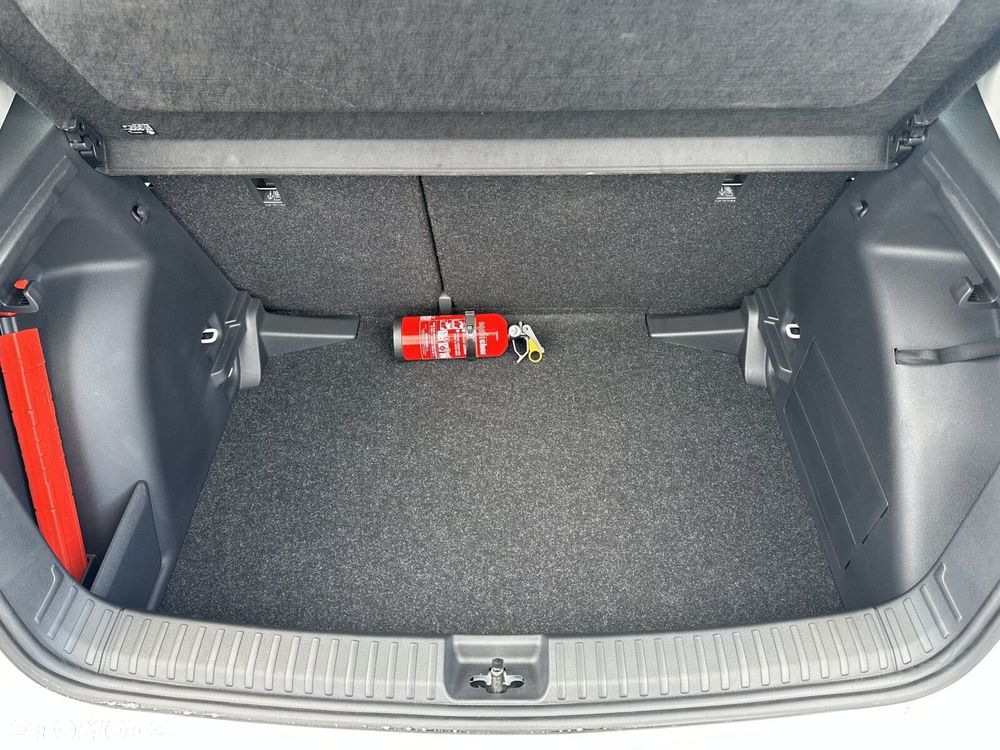 Skoda Fabia 1.0 TSI Drive DSG - 23