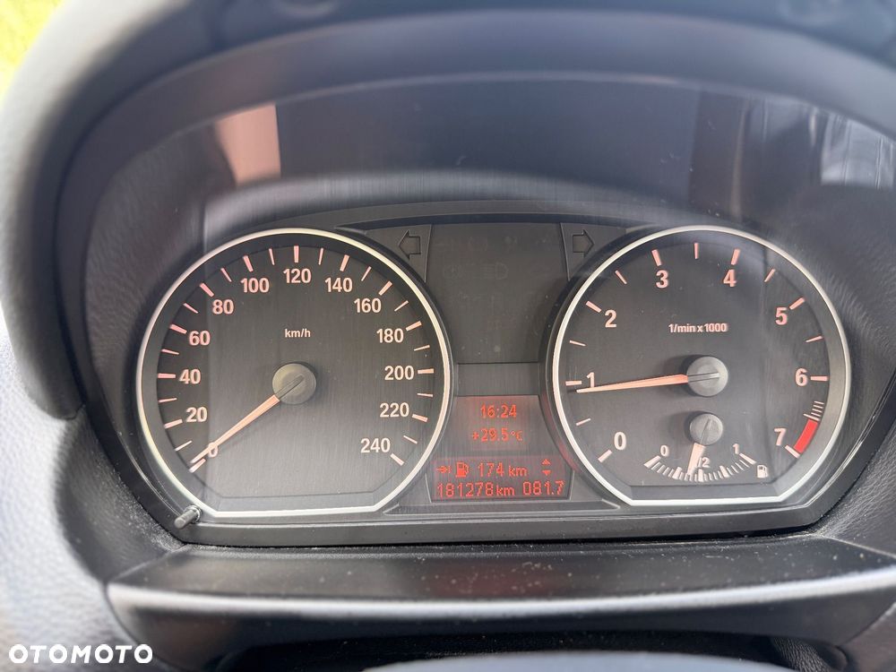 BMW Seria 1 118i Edition Sport - 30