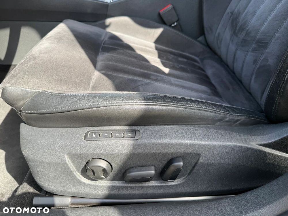 Skoda Superb 2.0 TSI Ambition DSG - 17