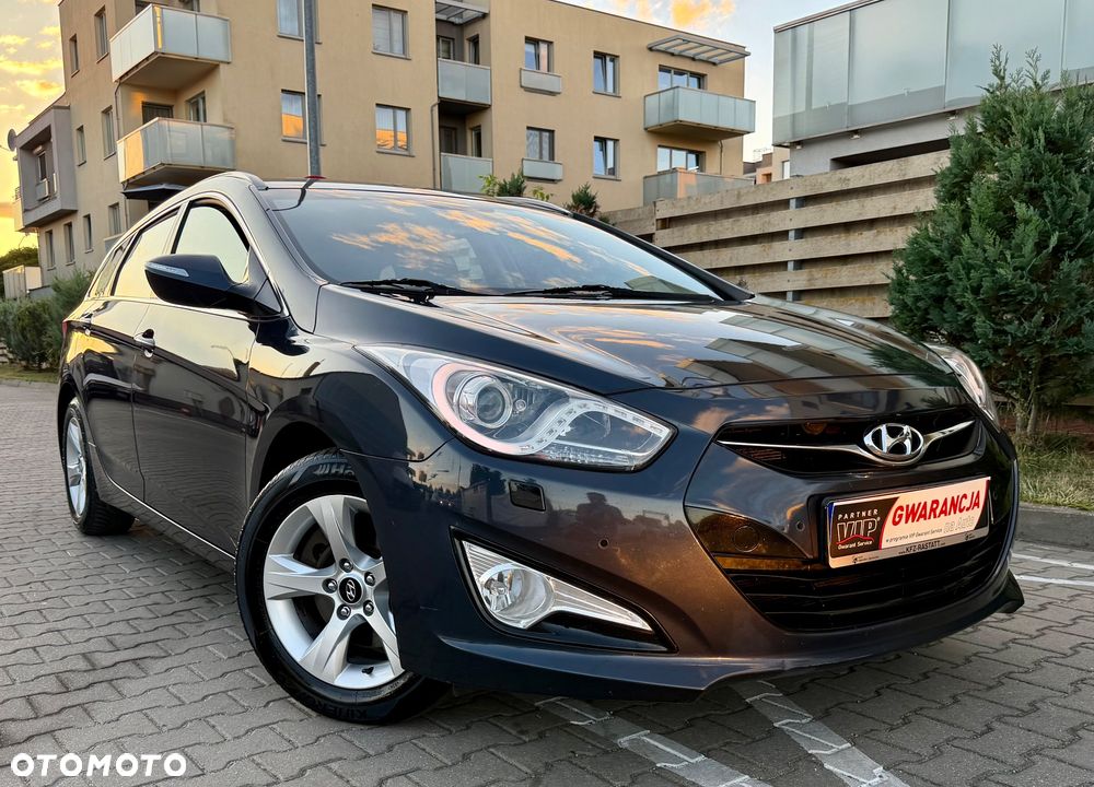Hyundai i40 i40cw 1.6 Fifa World Cup Edition - 1