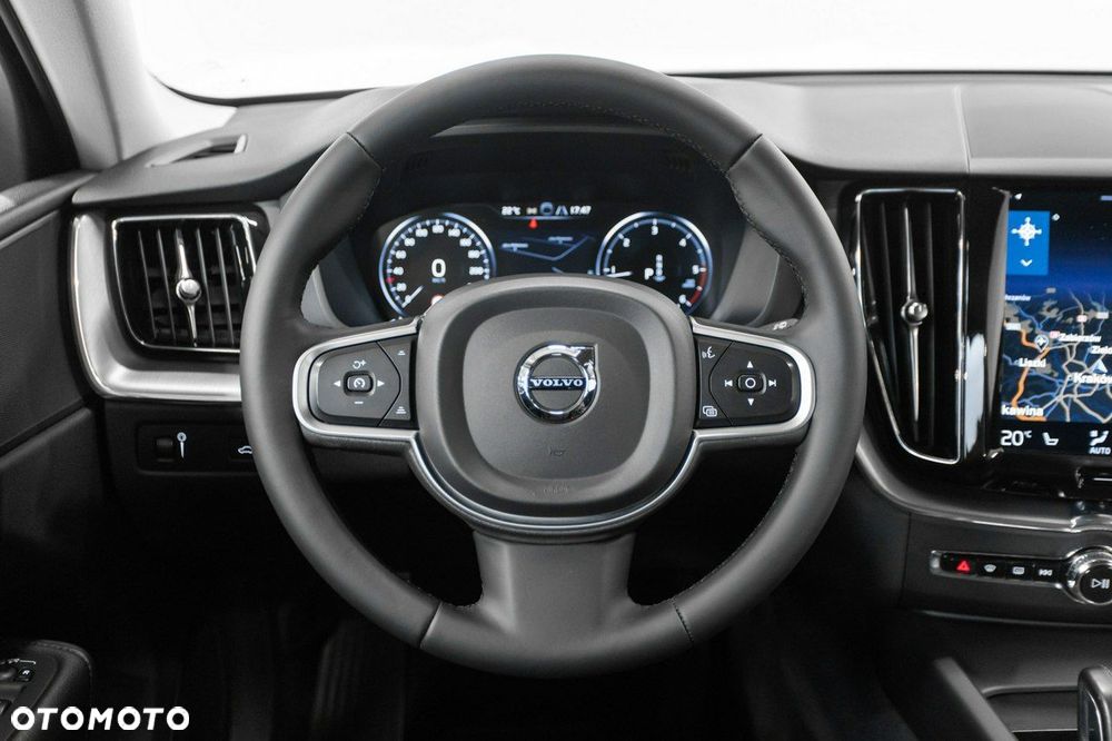 Volvo XC 60 B4 D AWD Geartronic Momentum - 39