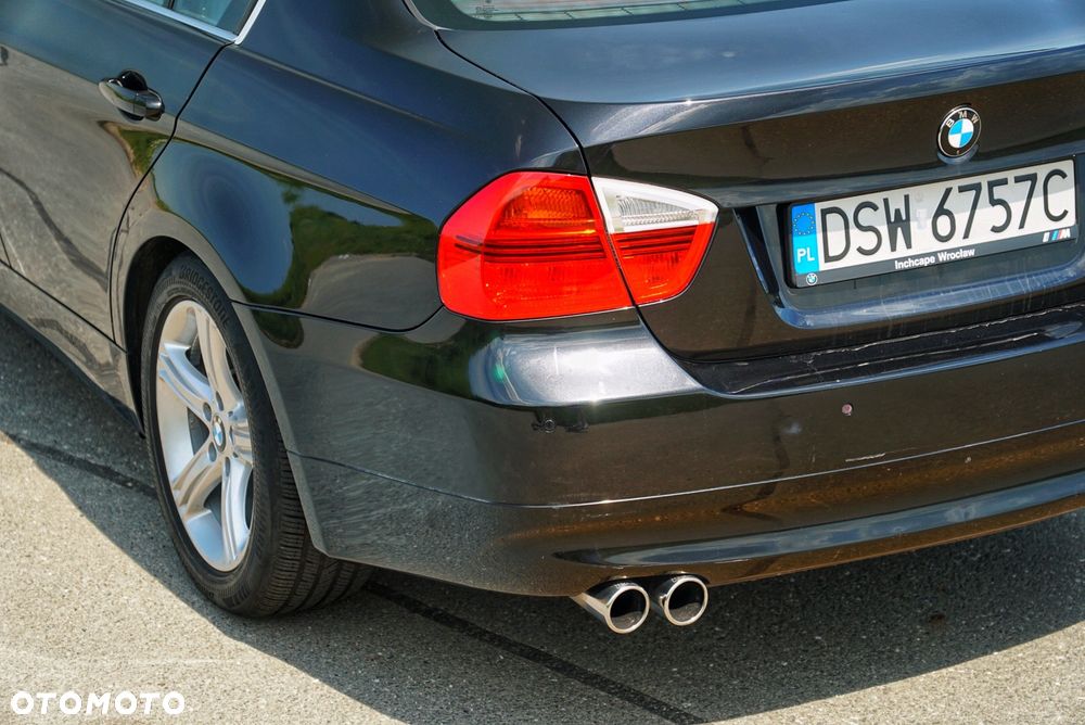 BMW Seria 3 325i - 4