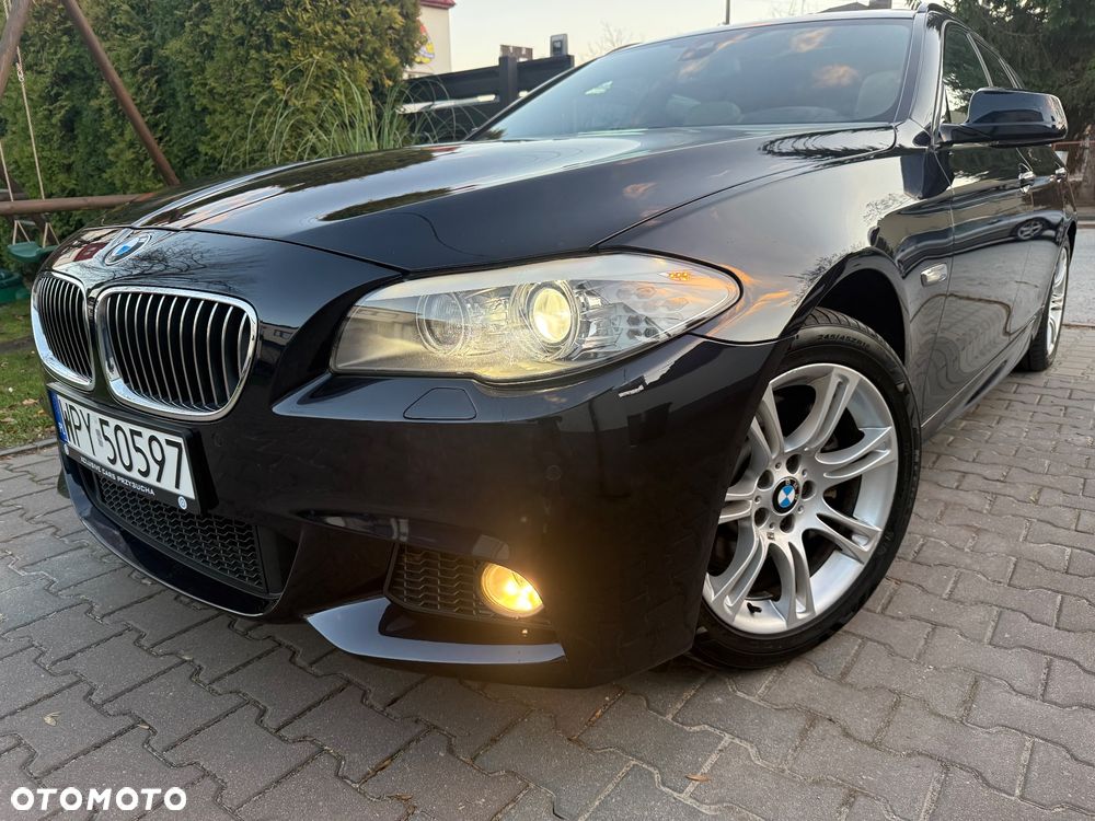 BMW Seria 5 525d Sport-Aut - 33