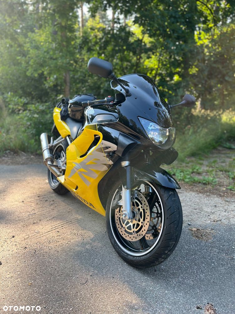 Honda CBR - 14