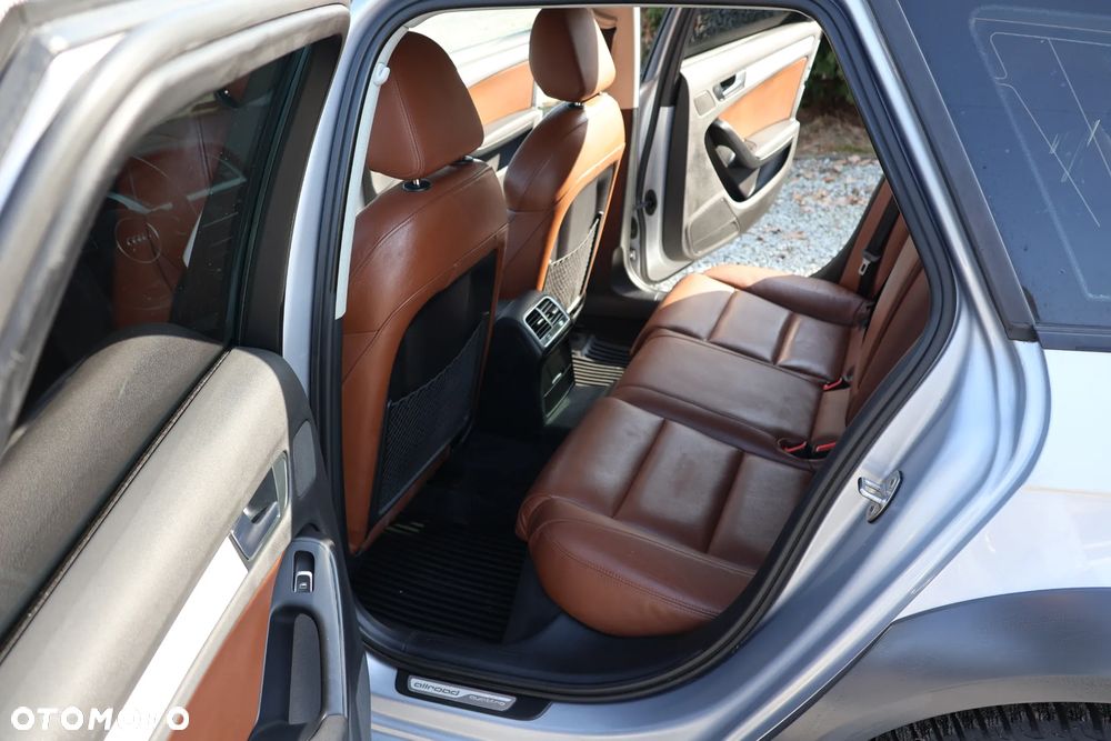 Audi A4 Allroad 2.0 TDI Quattro S tronic - 14