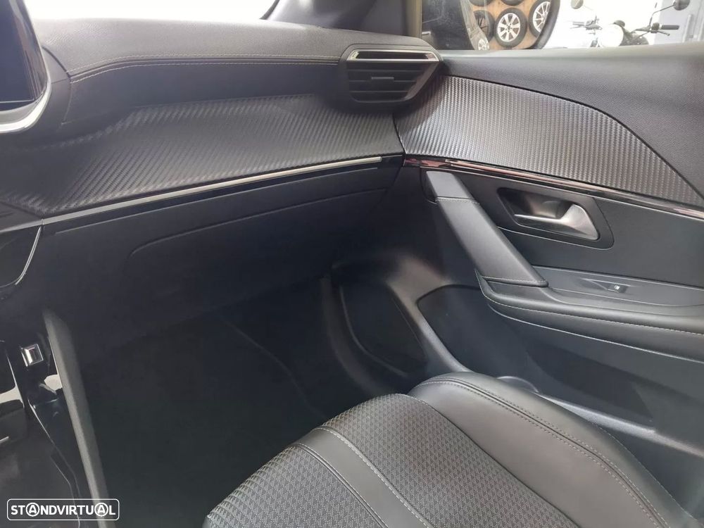 Peugeot e-208 50 kWh GT Line - 19