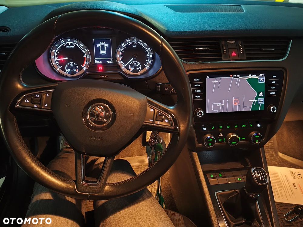 Skoda Octavia 2.0 TDI SCR Ambition - 24