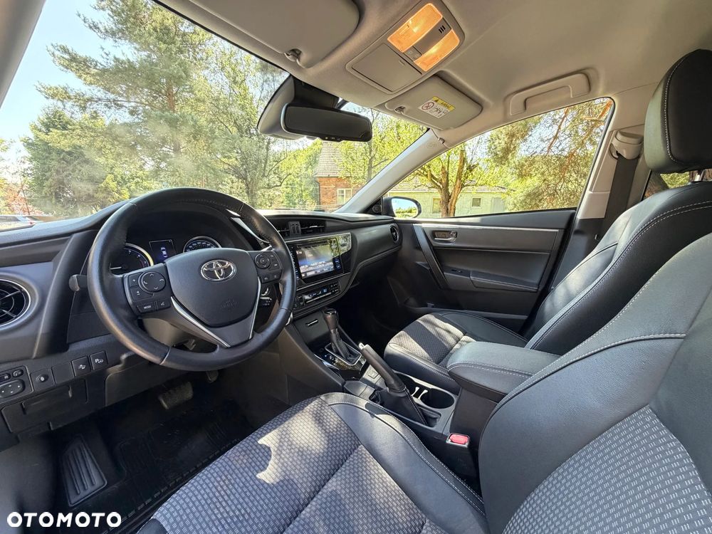 Toyota Corolla 1.6 Prestige MS EU6 - 17