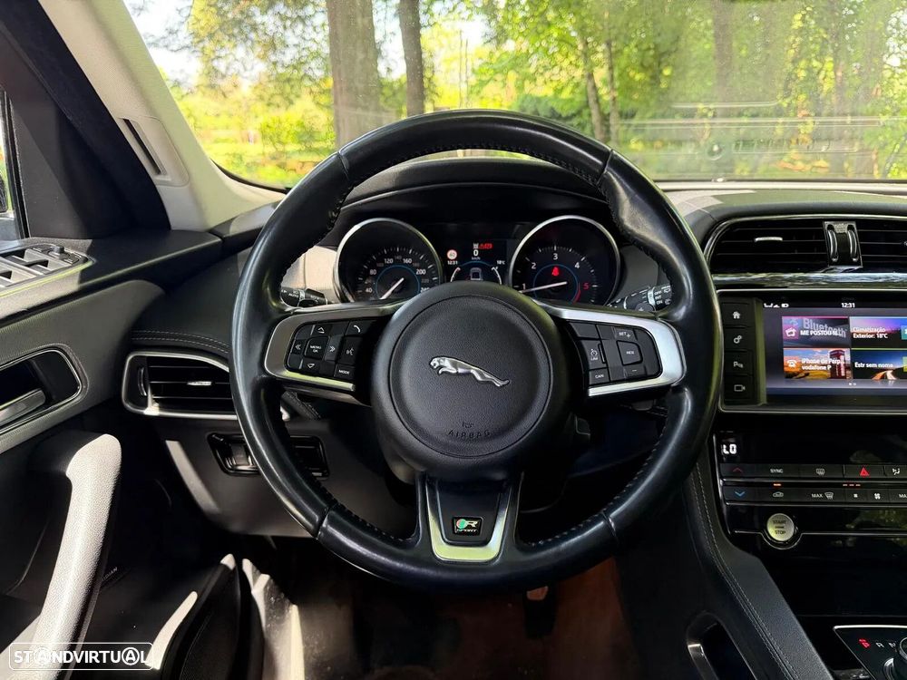 Jaguar F-Pace 2.0 i4D R-Sport AWD Aut. - 10