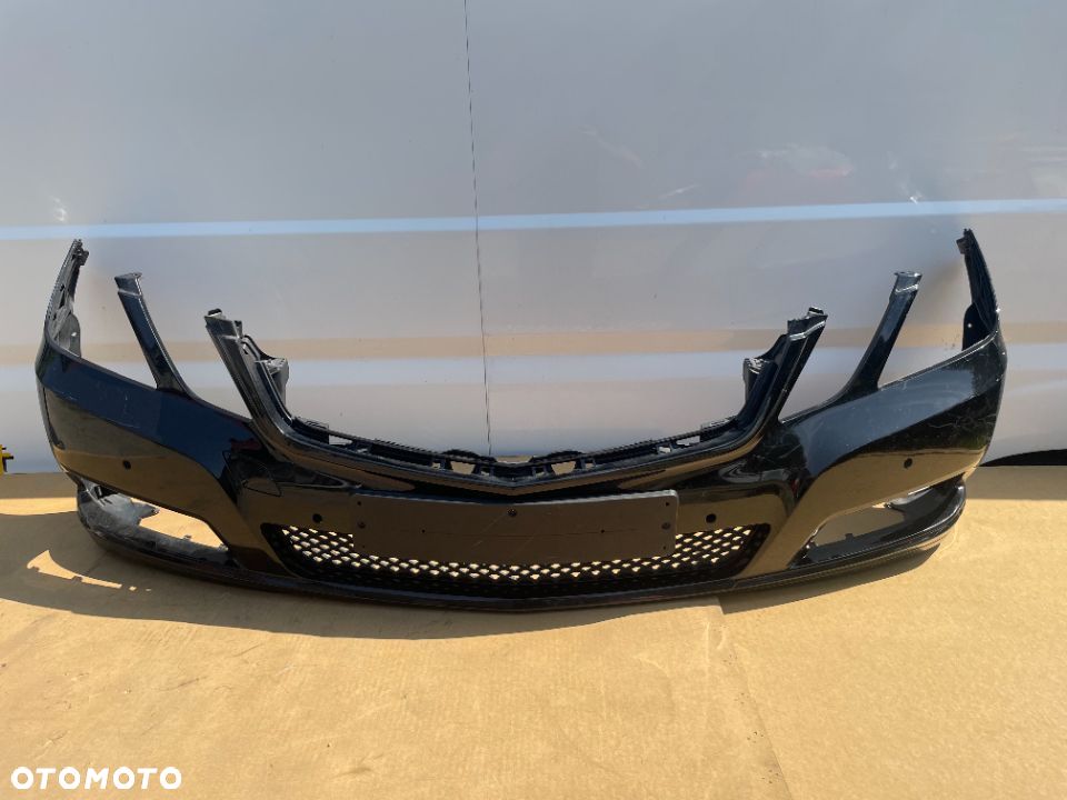 ZDERZAK PRZEDNI MERCEDES E KLASA W212 6 PDC BEZ SPRYSKÓW Podwójny Halogen A2128850025 - 1