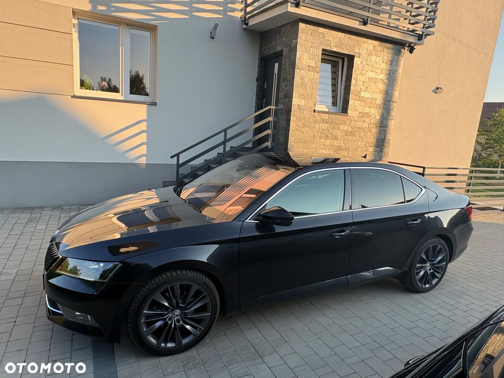 Skoda Superb 2.0 TDI Ambition DSG - 4