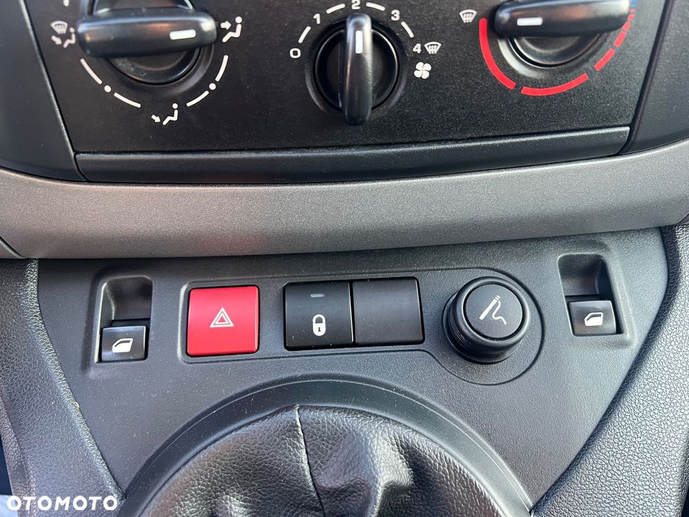 Citroën Berlingo Multispace BlueHDi 100 SELECTION - 17