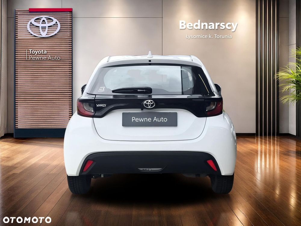 Toyota Yaris - 4