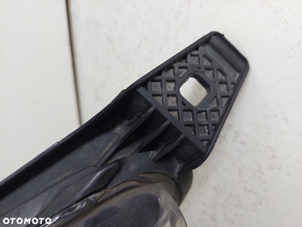 Ford Fiesta MK7 VII lift lampa przód led soczewka - 4